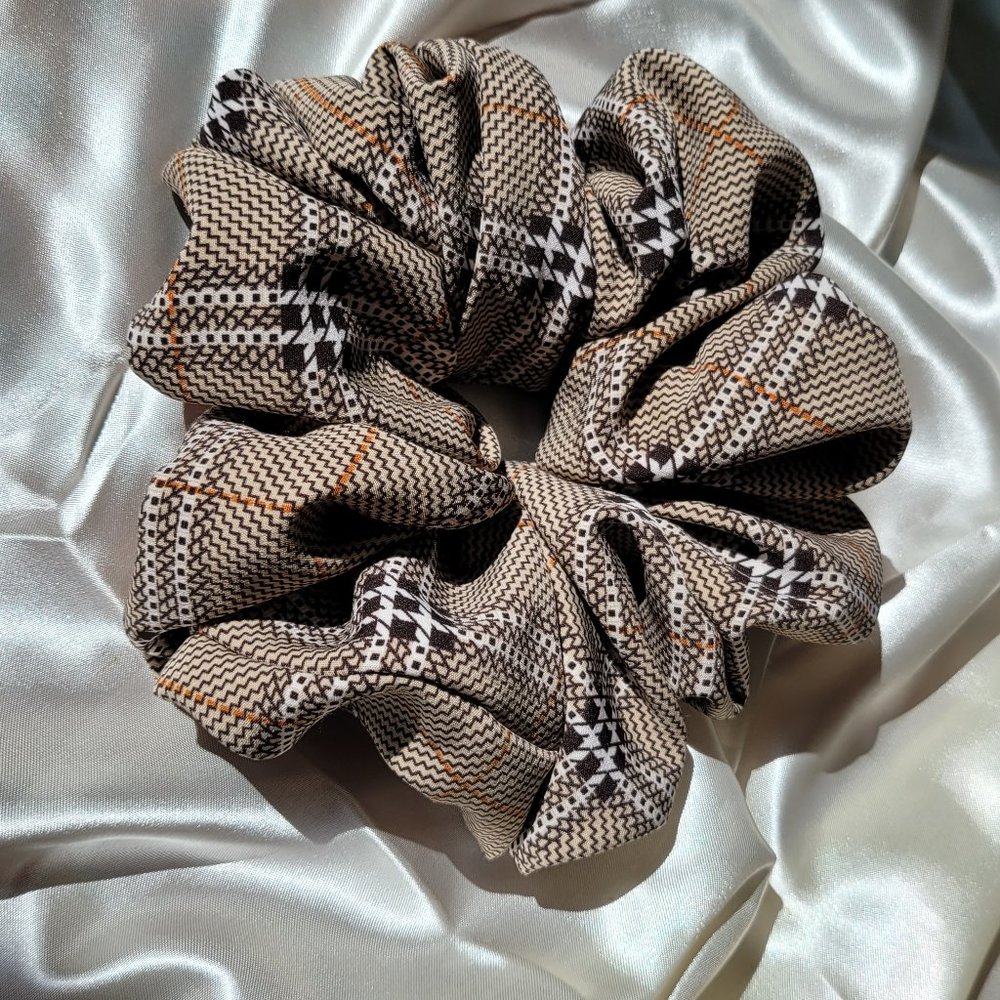 2 for 25! Giant scrunchies!